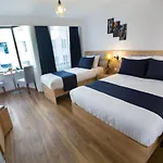 Golden Street 3*