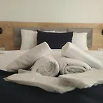 Golden Street Hotel