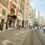 Hotel Golden Street