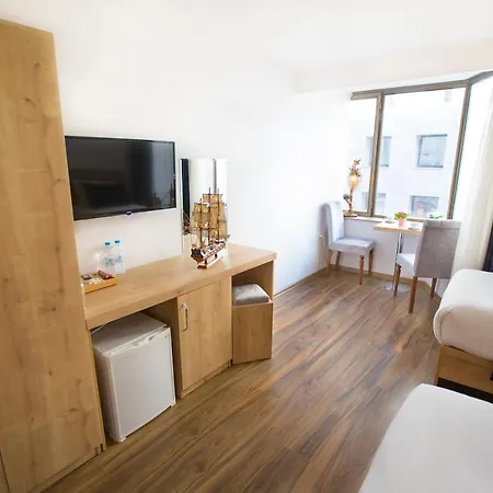 Szálloda Golden Street 3*