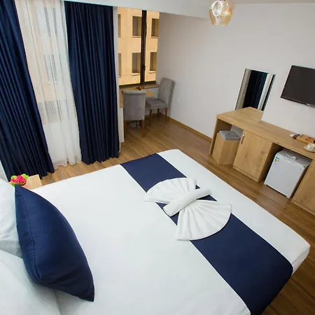 Golden Street Szálloda 3*